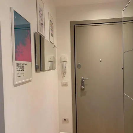 Garibaldi Apt-milan Moscova District-cozy&central Apartamento